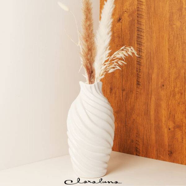 Vaso alto bianco con onde