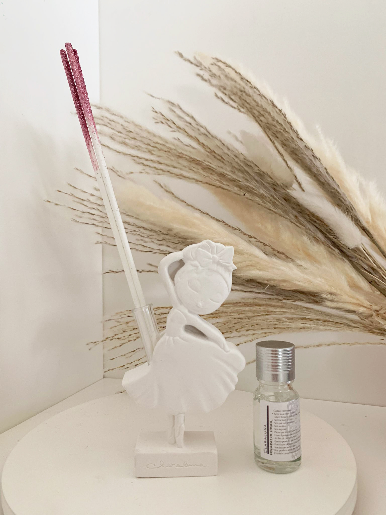 Profumatore ballerina in gesso