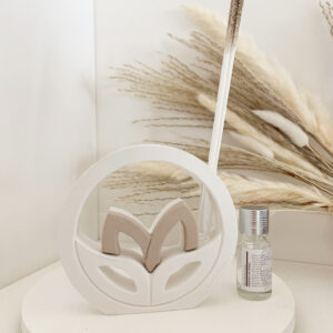 Profumatore in gesso con foglie stilizzate