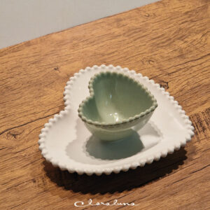 Set ciotolina e piattino a cuore grande con merletti verde matcha e bianco