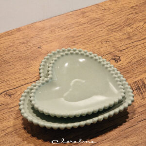 Set piattino a cuore medio e grande con merletti verde matcha