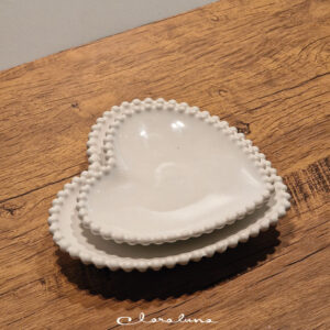 Set piattini a cuore medio e grande con merletti bianco