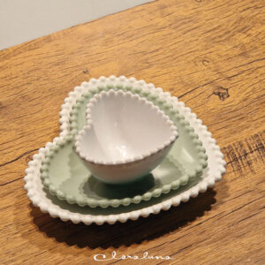 Tris ciotolina e piattini a cuore medio e grande con merletti bianco e verde matcha