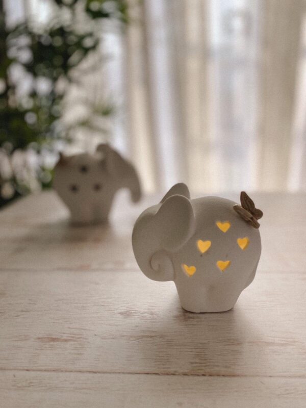 Profumatore elefantino con luce led e farfalla - immagine 4