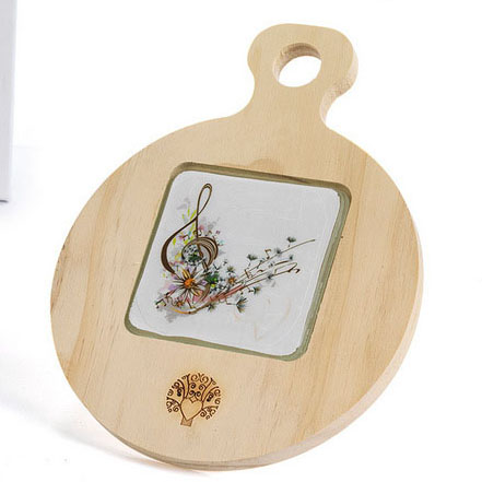 Tagliere con decoro musicale