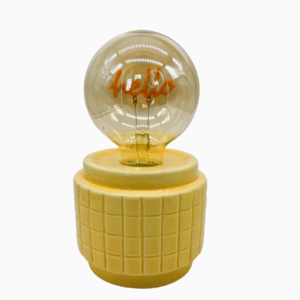 Lampada gialla con scritta Hello