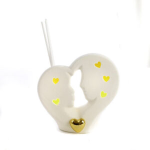Profumatore con coppia di innamorati a forma di cuore e luce led