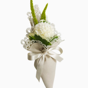 Cornucopia portaconfetti beige con pizzo e fiori
