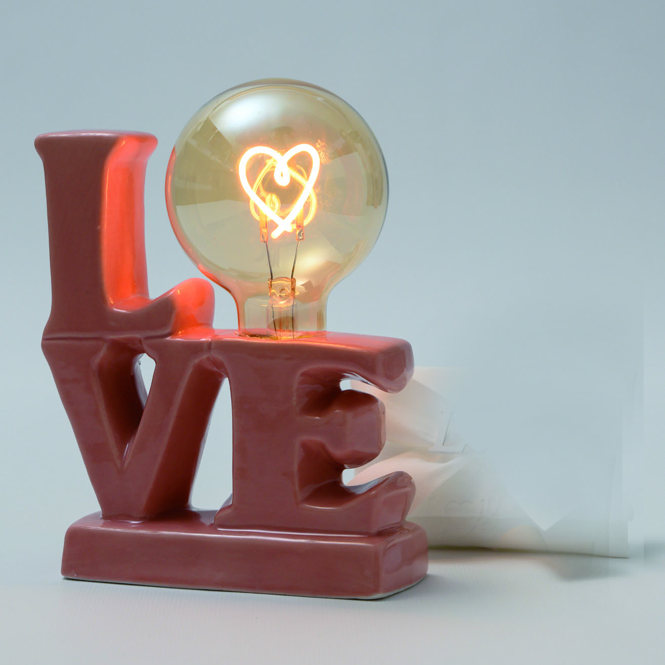 Lampada a led scritta LOVE in 4 colori a scelta - immagine 4