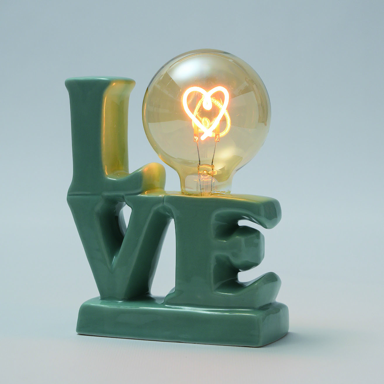 Lampada a led scritta LOVE in 4 colori a scelta - immagine 3